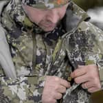 Blaser Herrjacka Resist 3L Huntec Camouflage På Modell 1