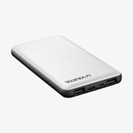 Vit och svart powerbank från Varta med texturerat ovansida och Varta-logotyp, snett framifrån med två USB-A-portar, en USB-C-port och en micro-USB-port synliga på kortsidan