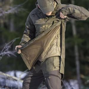 Blaser Herr Anorak Vintage Smock Laurent Olivgrön Melange Svart På Modell 3