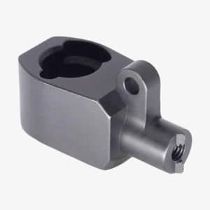 Spartan adapter för Blaser R8 och R93 sedd från vinklad vy mot fästet