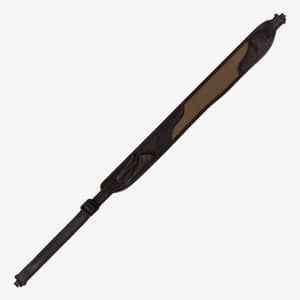 Brun Blaser gevärsrem i canvas med läderdetaljer, bred axelplatta med Blaser-logga och justerbar rem med spänne, sedd rakt framifrån i full längd