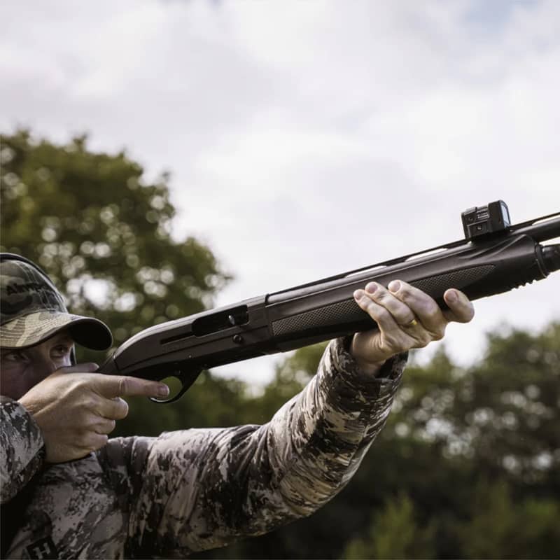 Aimpoint Acro S-2 på hagegevär halvautomat