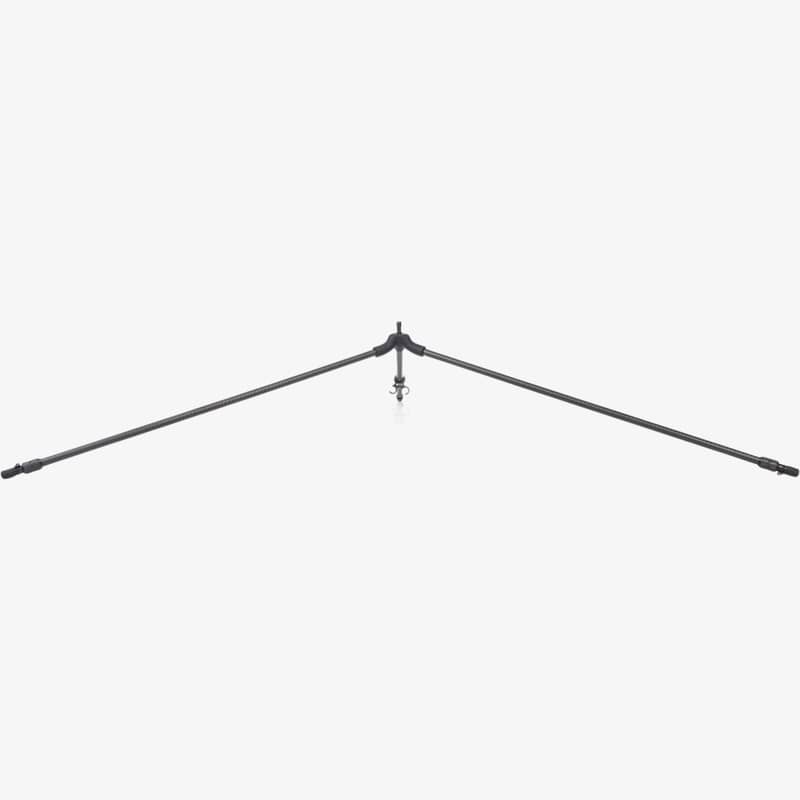 Spartan Springbok Tripod i kolfiber med benen utfällda i en bred vinkel för låg skjutposition.