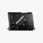 Sidovy av Aimpoint COA R 3.5 MOA rödpunktssikte i svart utförande med logotyp.